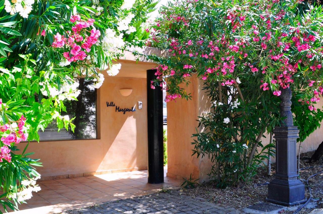 Villamargarita Apartments Sykia  エクステリア 写真